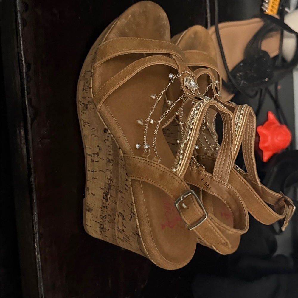 Jellypop Tan Wedge Sandals - Picture 3 of 5